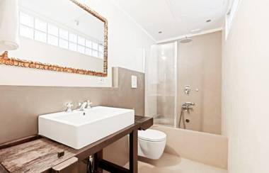 iFlat Modern flat a few steps from the Trevi Fountain