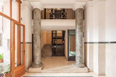 Porta Pia & Villa Torlonia Apartment with Balcony
