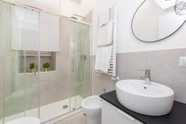 White Flat Santa Croce