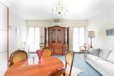 HostMe Piazza di Spagna apartament