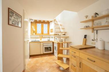 Quiet and Cozy Trastevere Hideaway