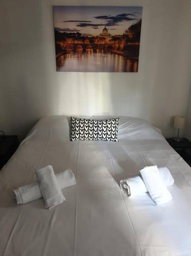 Vatican Holiday Apartments 11