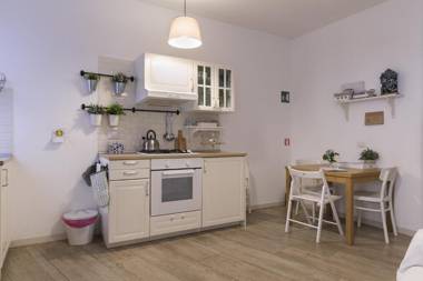 Margherita White Terrace San Giovanni Near FAO