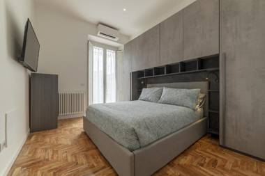 Rione Prati Elegant Apartment with Balcony