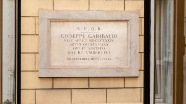 Vittoria Rental in Rome