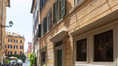 Trastevere Alexander Rental in Rome