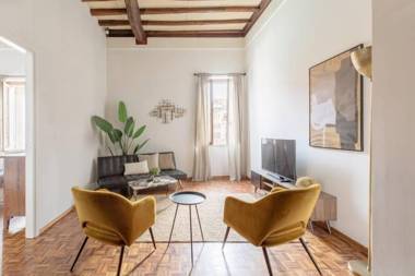 iFlat Trevi Fountain at your feet