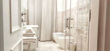 DRS Roman's ruins Fantastic stay at Colosseum apt