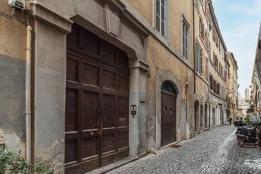 Foro Romano Stylish and Central Apartment