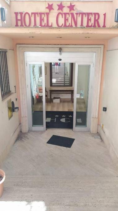 Hotel Center 1