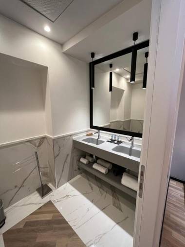 Flaneur - Rooms & Suites by Visconti