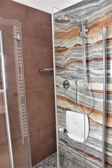 B&B Primrose Residence Hotel