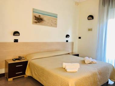 Hotel Garisenda -B&B & Brunch in centro a Riccione-