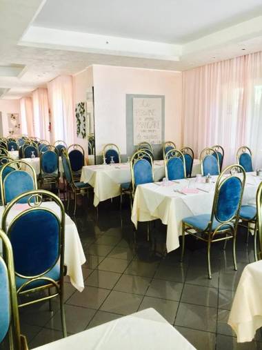 Hotel Marzia con Piscina