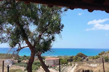 2 bedrooms appartement at Seccagrande 900 m away from the beach with sea view furnished terrace and wifi