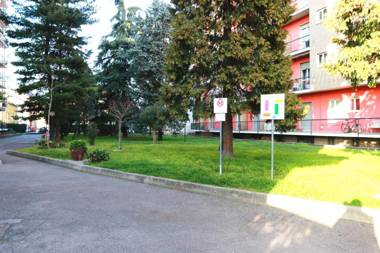 Bnbook-Via Torino Train Station