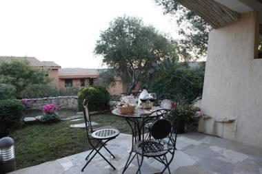 Baia de Bahas Residence