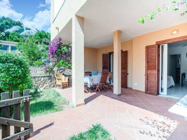 Attractive Holiday Home in Marinella with Patio