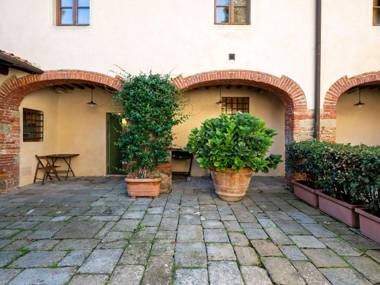 Peaceful Mansion in Reggello with Swimming Pool