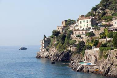 Ravello Art Apartments