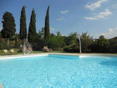Regal Family Villa in Armaiolo with Private Pool Garden BBQ