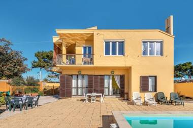 Villetta sul mare con piscina