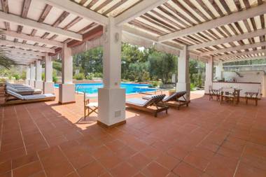 Masseria Colosso by BarbarHouse