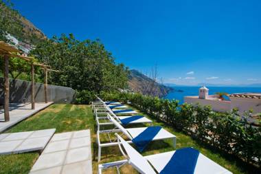 Albadamare Boutique Hotel