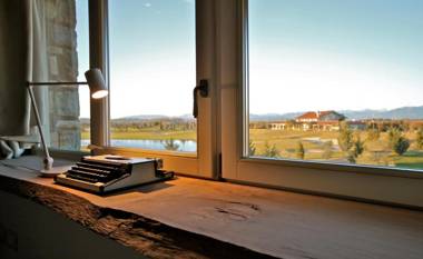 Creative Design House Golf & SPA