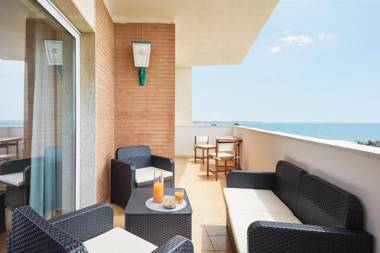 Orizzonte Casesicule Fantastic Sea View with Balcony and Big Windows Wi-Fi