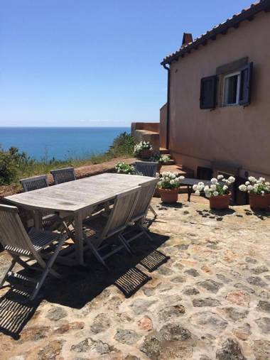 La Casa Del Faro - Bookwedo