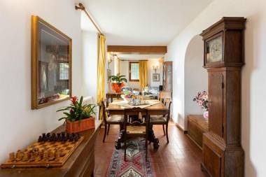 Villa Mario piscina privataaria condimmersa nel verdecampagna Toscana