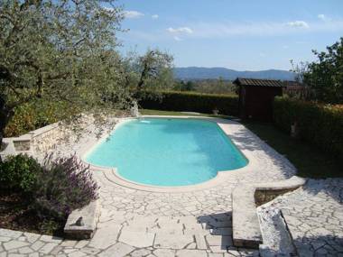 House in the Pistoia countryside with pool and garden ideal for outdoor lunches