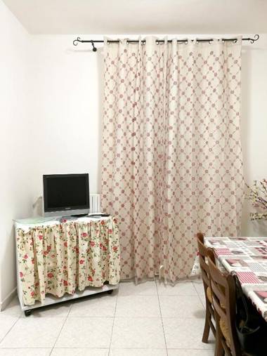 2 bedrooms appartement with furnished terrace at Piombino