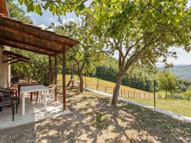 Peaceful Holiday Home in Pieve Santo Stefano with Garden