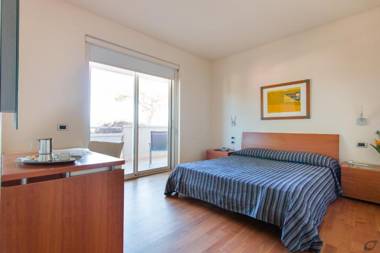 Verdeluna ApartHotel