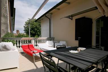 Bonnes Vacances a Pietrasanta