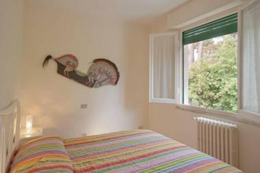 House in Marina di Pietrasanta with large garden 300 meters from the sea