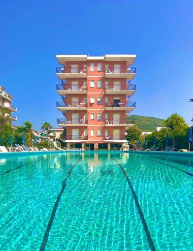 Perla Marina Apartments