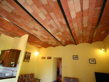 Spacious Farmhouse in Pienza with Swimming Pool