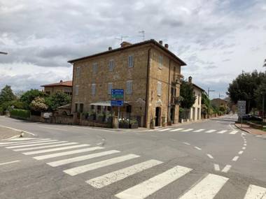 L’ ANGOLO DI PIENZA