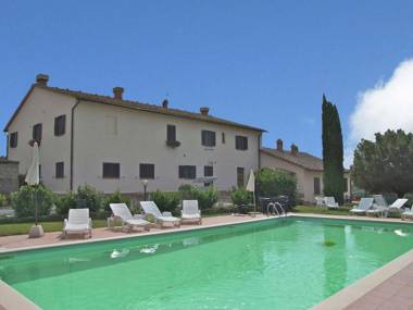 Authentic farmhouse in the Val D'Orcia with pool and stunning views