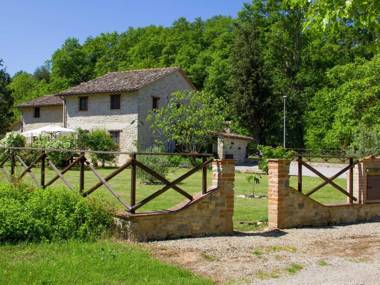Cozy Holiday Home in Pietrafitta Umbria with Garden