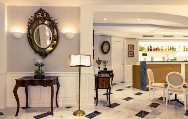 Central Wellness Hotel