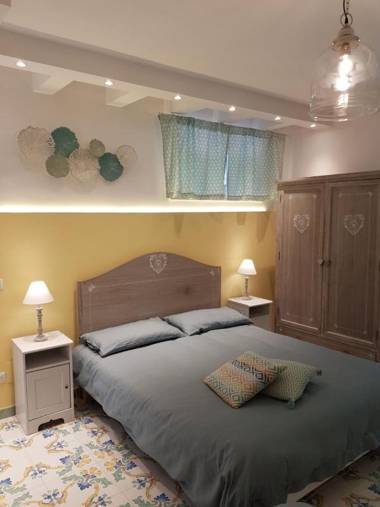 Sorrento Lemons View