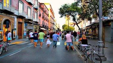 Domino House Sorrento Center