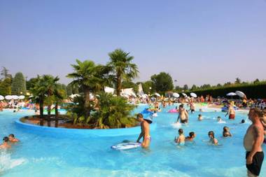 Albatross Mobile Homes on Camping Bella Italia