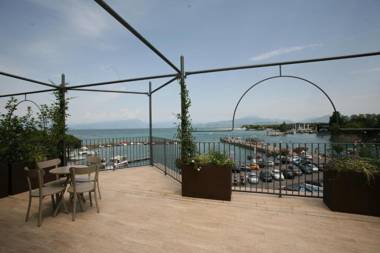 Riviera Carducci Rooms