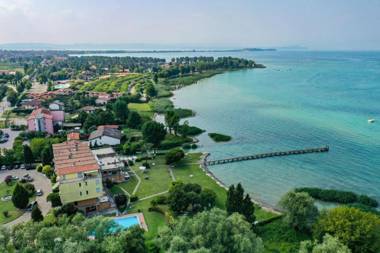 Miralago Superior Apartment