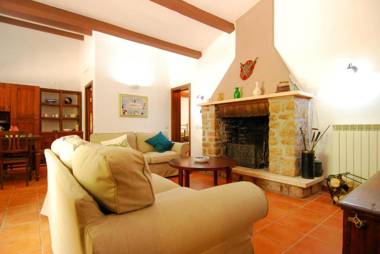 Monte Malbe Charming Villa with Garden and Parking